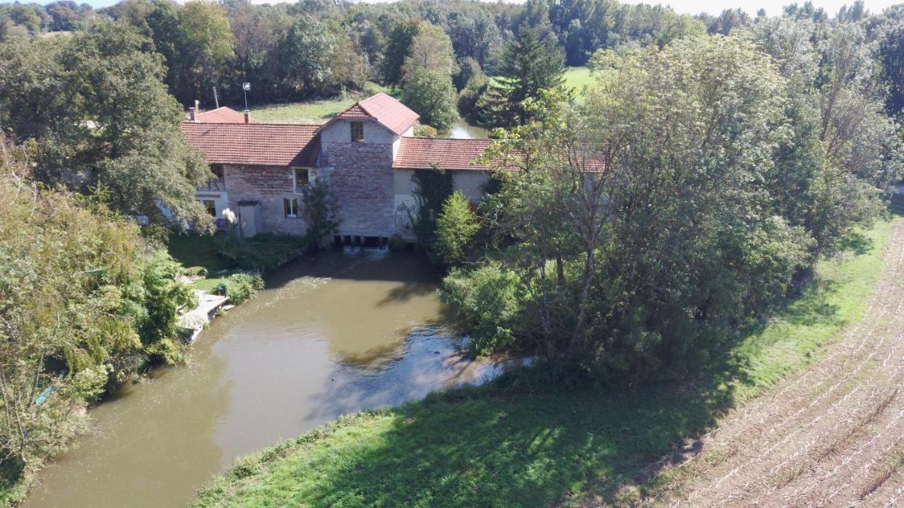 Le Moulin De Chamambard Hotel Saint-Denis-les-Bourg Exterior photo